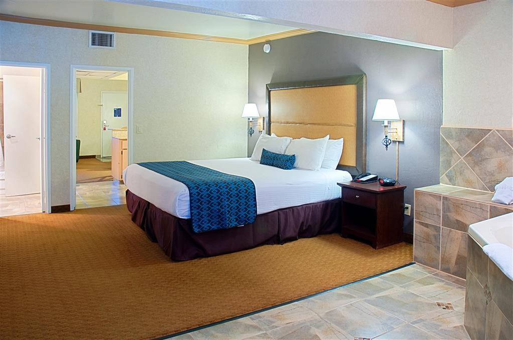 Hotel Tempe/Phoenix Airport Innsuites Hotel & Suites エクステリア 写真
