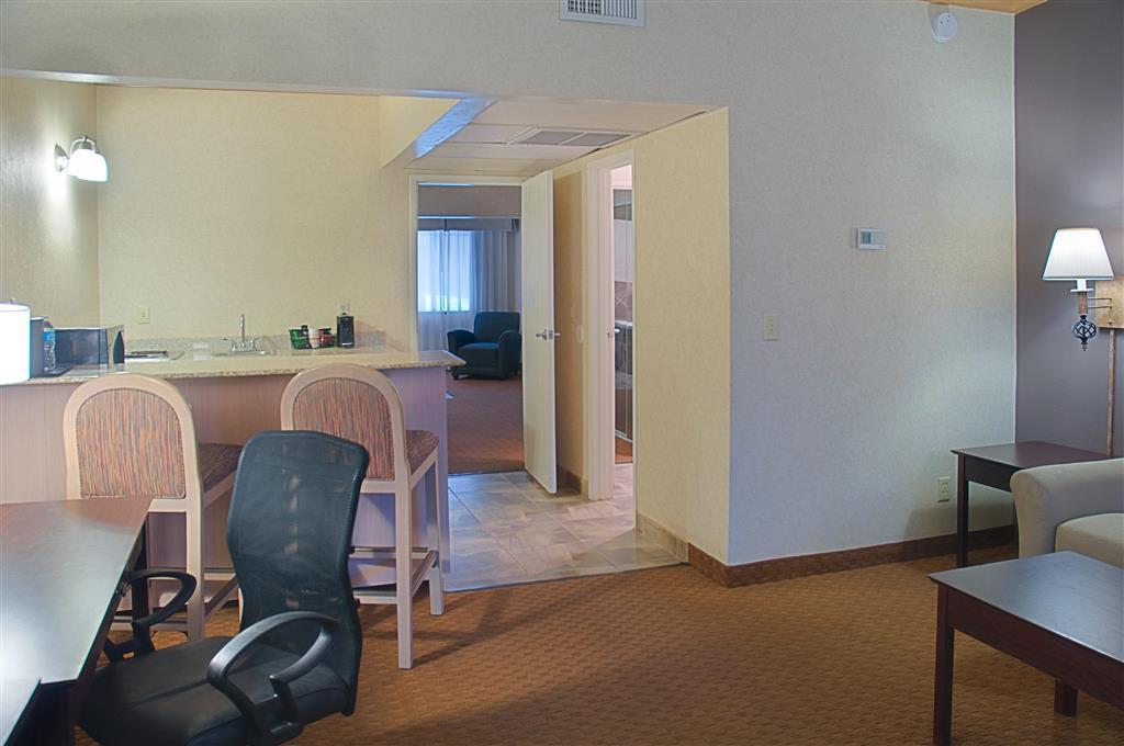 Hotel Tempe/Phoenix Airport Innsuites Hotel & Suites エクステリア 写真
