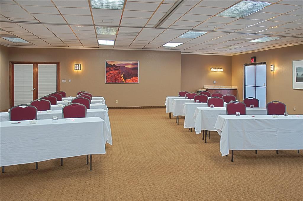 Hotel Tempe/Phoenix Airport Innsuites Hotel & Suites エクステリア 写真