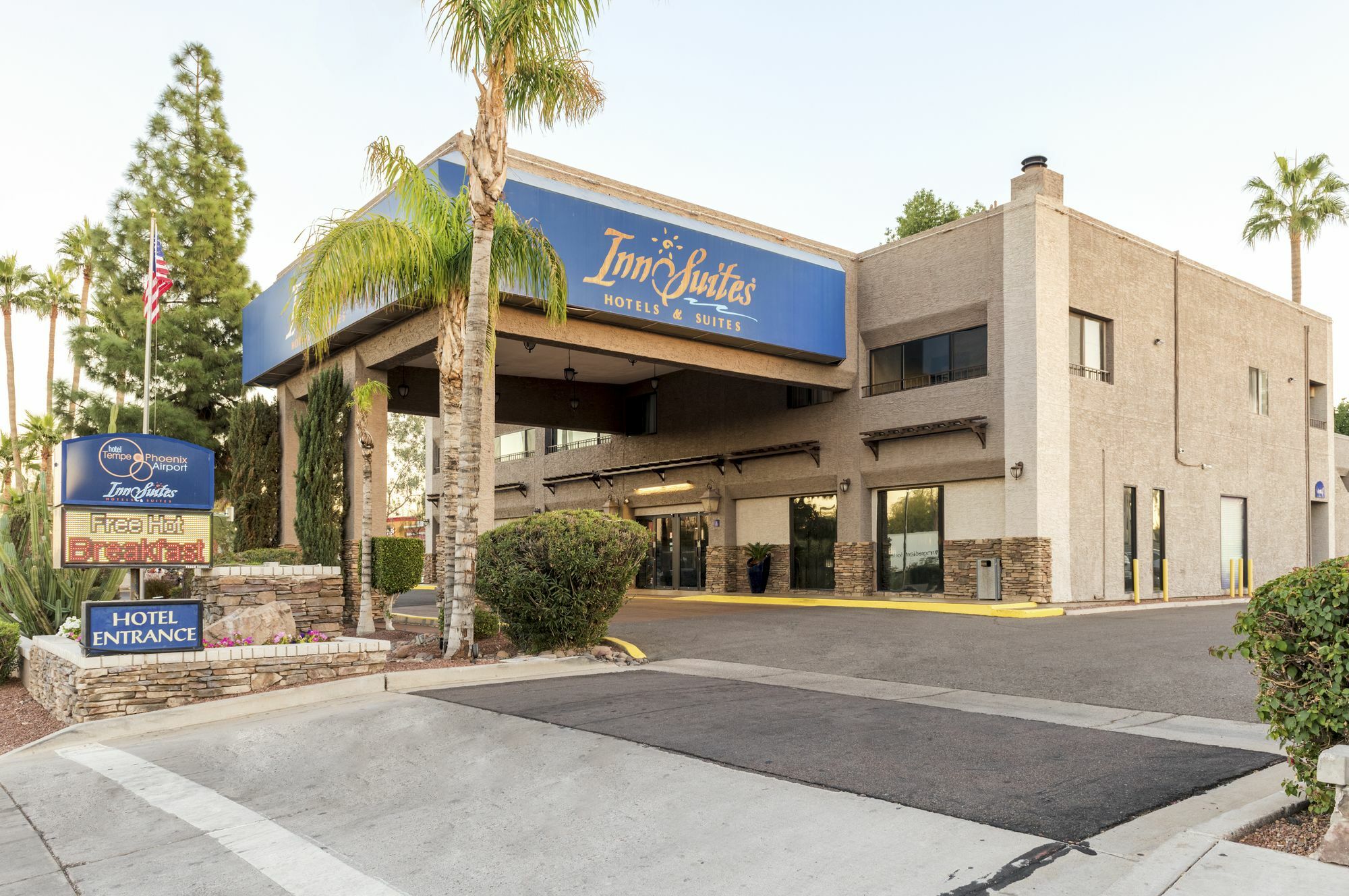 Hotel Tempe/Phoenix Airport Innsuites Hotel & Suites エクステリア 写真