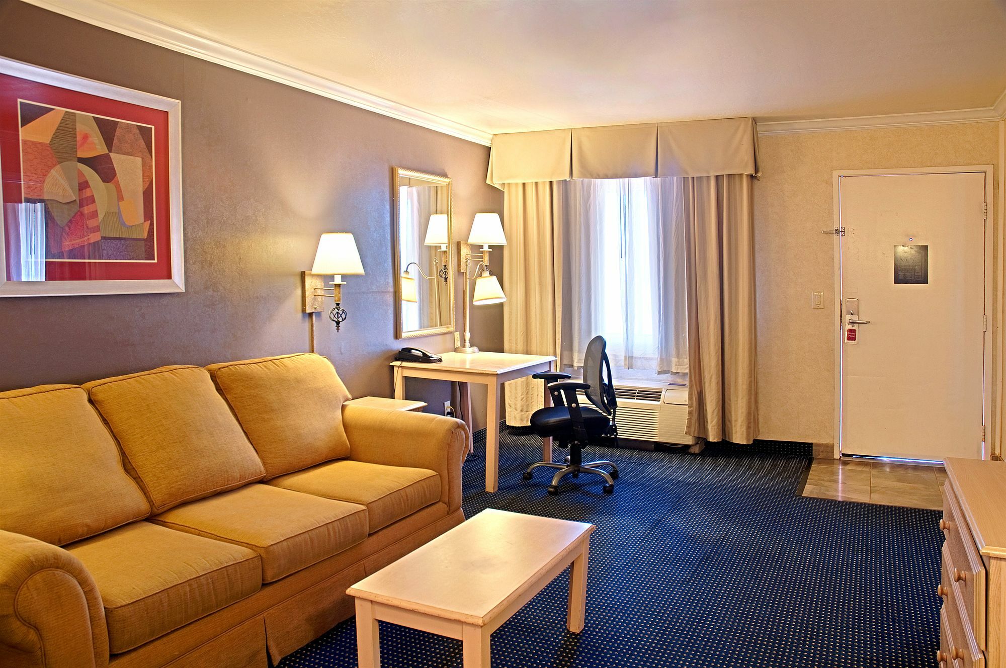 Hotel Tempe/Phoenix Airport Innsuites Hotel & Suites エクステリア 写真